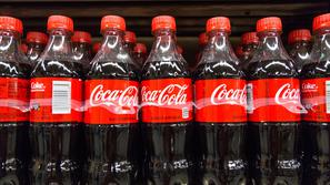 Pollitrska plastenka Coca cole