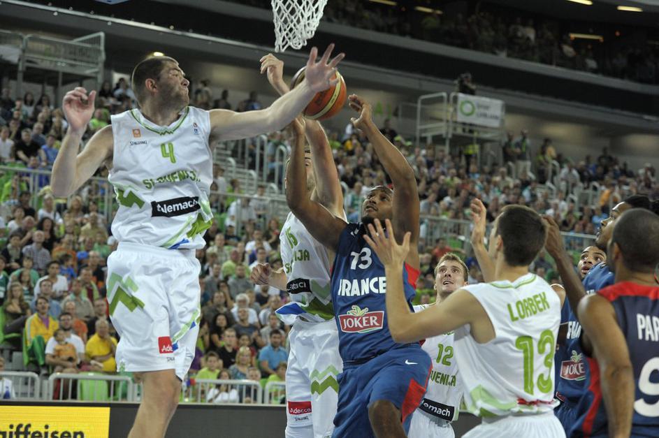 Slokar Diaw Slovenija Francija Stožice košarka