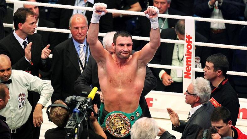 Vitalij Kličko ni nič kaj spoštljiv do Britanca. (Foto: Reuters)