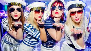 Cirkus utripal ob plesnih uspešnicah