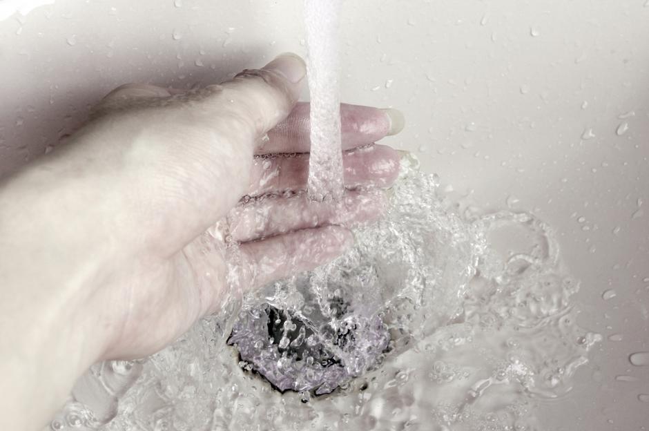 razno 06.03.14. voda, umivalnik, umivanje, foto: shutterstock | Avtor: Shutterstock
