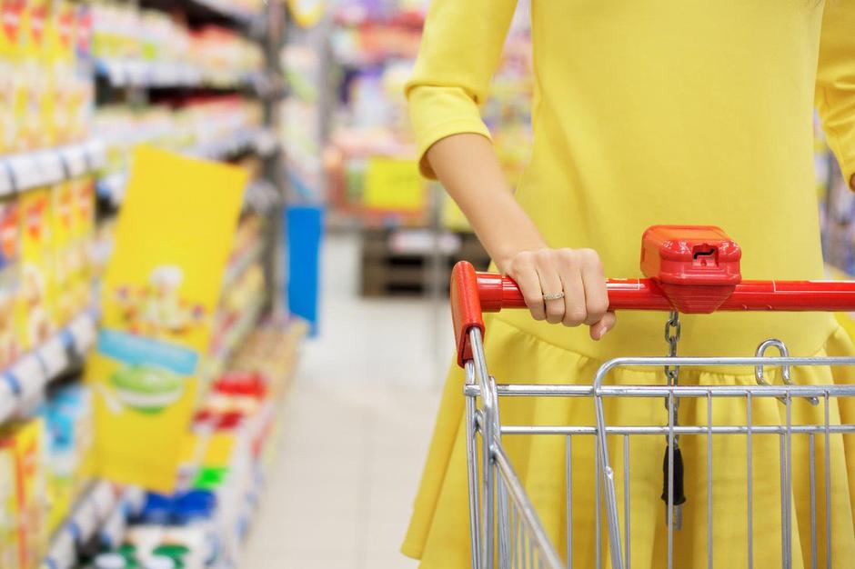 trgovina nakupovanje voziček | Avtor: Profimedia