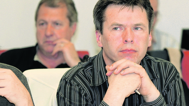 "Ne vidimo smisla teh volitev. Župan bi jih lahko preprečil," poudarja Slavko Sa