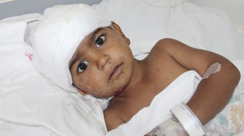 Deček, ranjen v streljanju na meji med Libanonom in Sirijo.