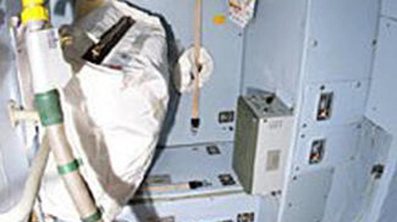 Na sto milijard dolarjev vredni vesoljski postaji se je pokvarilo stranišče.