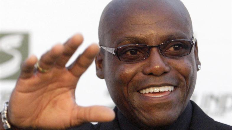 Carl Lewis nekoč v sprinterkah, danes v kravati. Kandidira za senatorja. (Foto: 