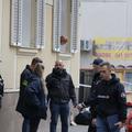 policija