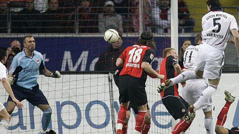 Daniel van Buyten je Bavarce popeljal do izenačenja.