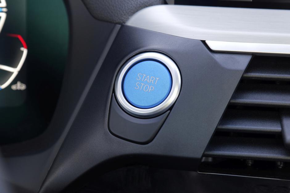 BMW iX3 | Avtor: BMW