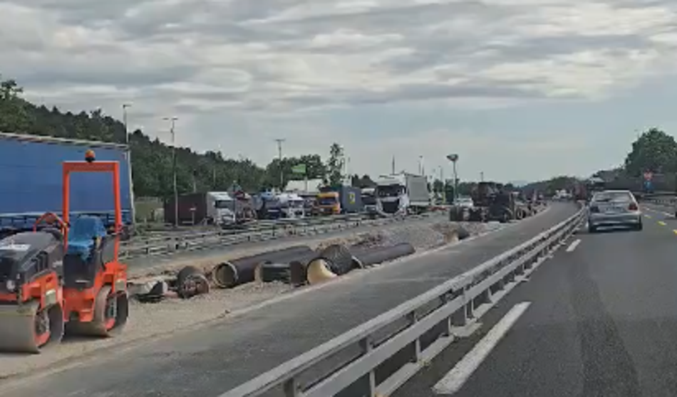 Zdaj menda delajo ponoči, ampak očitno podnevi več ne