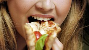 TZlepotazdravje 14.06.12, pica, hitra hrana, pizza, foto: shutterstock