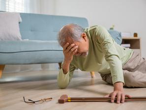 Padec, staranje, starost, nesreča