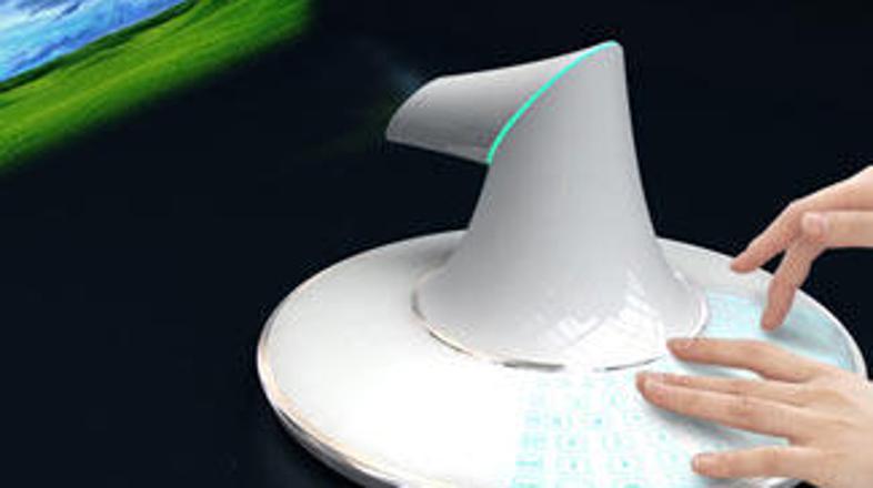 Projektor lahko sliko projicira na katerokoli površino.