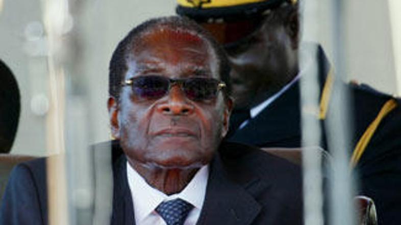 Mugabe Zimbabveju vlada že od leta 1980.