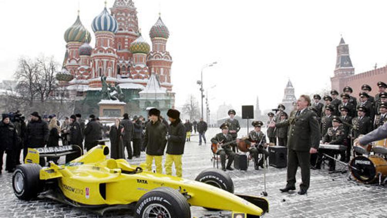Prvo rusko moštvo MidlandF1, nastopali so le leto dni, se je javnosti predstavil