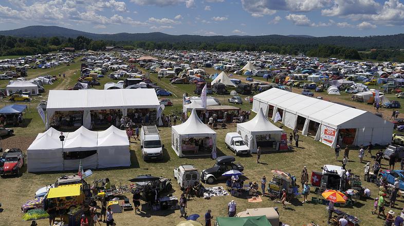 Svetovno srečanje citroën 2CV spaček Postojna