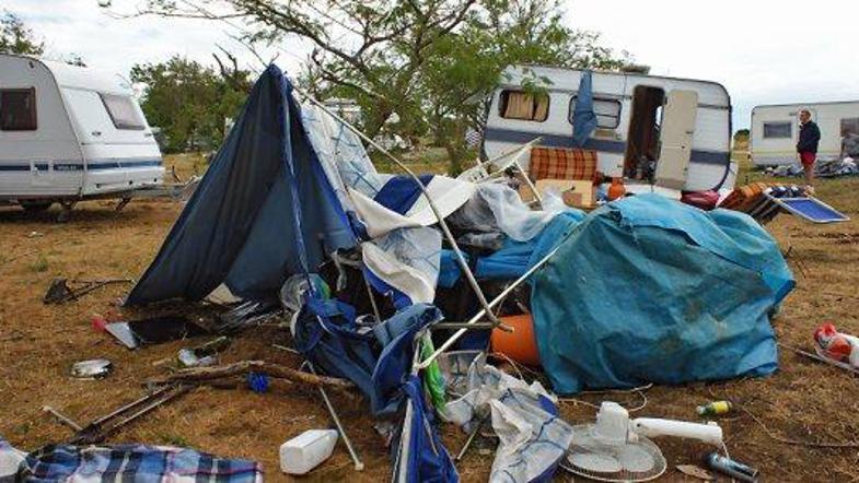 Opustošeni kamp Kažela pri Medulinu.