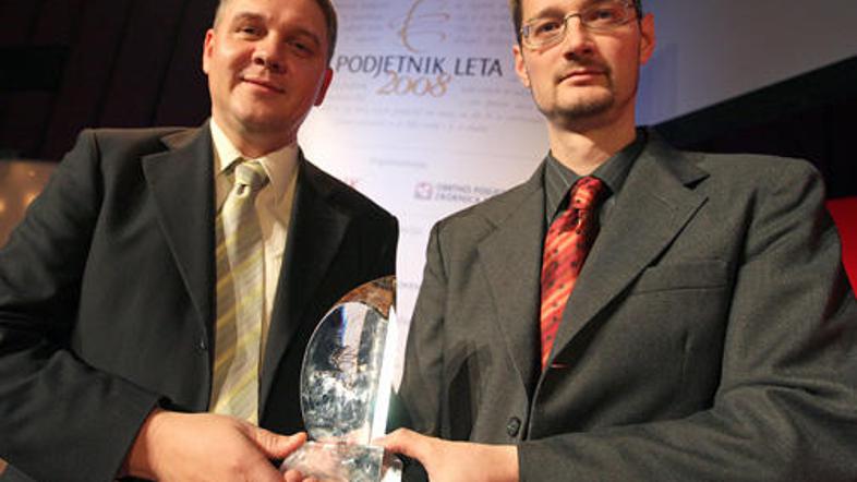 Podjetnika leta sta postala Andrej Orožen in Jure Knez iz podjetja Dewesoft.