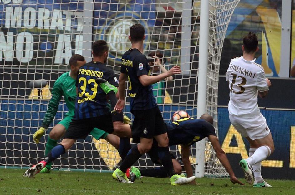 samir handanović inter ac milan serie a