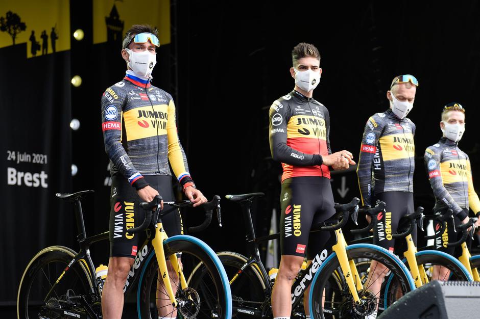 Wout Van Aert in Primož Roglič | Avtor: Profimedia