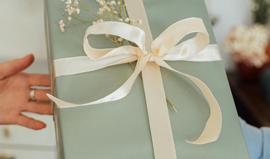 20 idej za darila v 2026: poroke, okrogle obletnice in rojstni dnevi