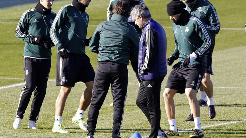 Mourinho Real Madrid Ajax Liga prvakov trening Benzema Khedira Alonso Özil Faria