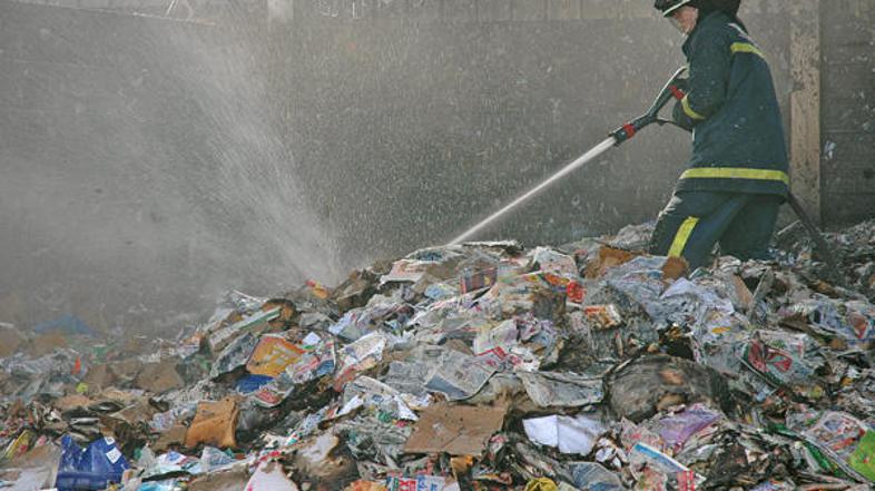 Po besedah direktorja Komunale Izola do samovžiga ni moglo priti.