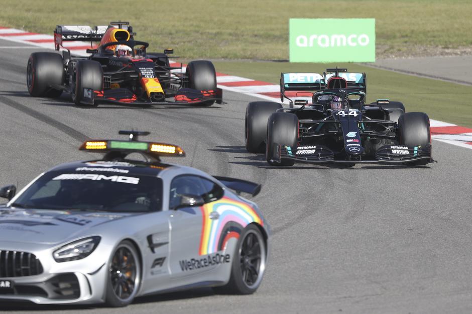 varnostni avto Lewis Hamilton VN Nemčije | Avtor: Epa