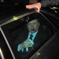 Berlusconi si še vedno ni opomogel od posledic napada. (Foto: EPA)