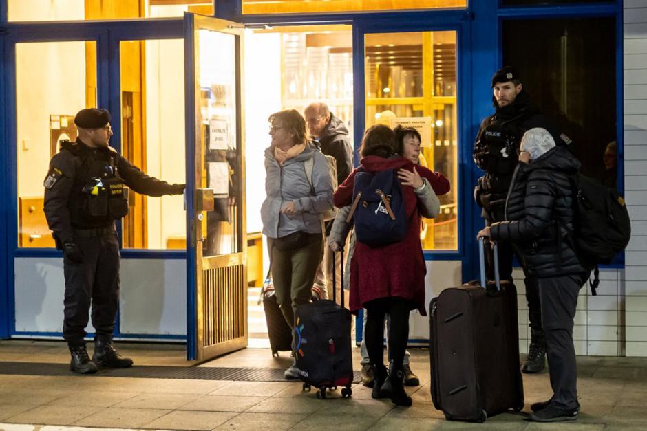 letalo letališče potniki | Avtor: Epa