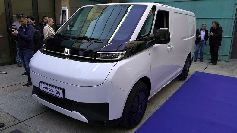 farizin V6E in farizon SV