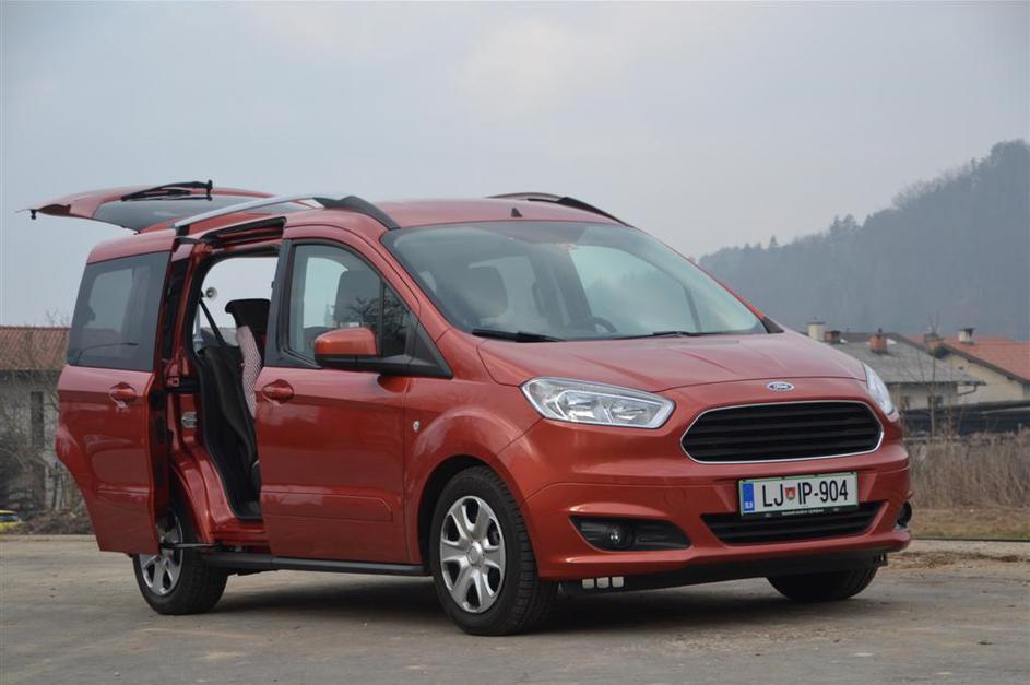 Ford tourneo courier
