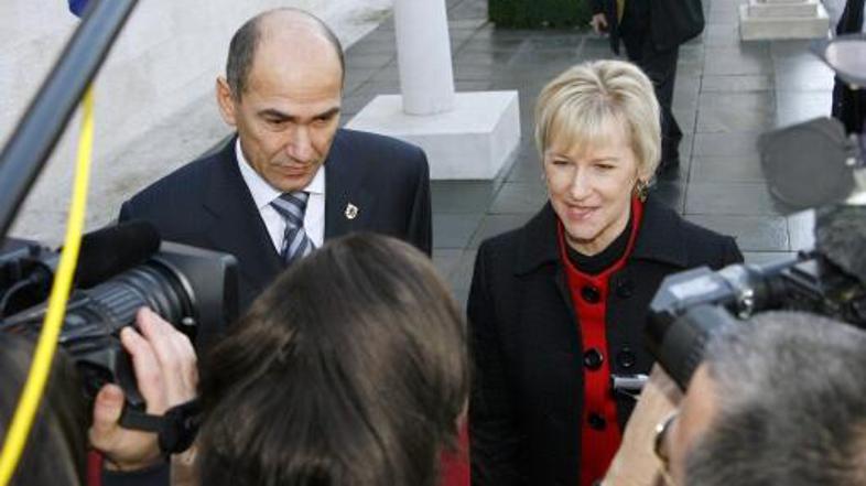 Wallströmova je izpostavila, da lahko Evropska komisija na podlagi dosedanjih pr