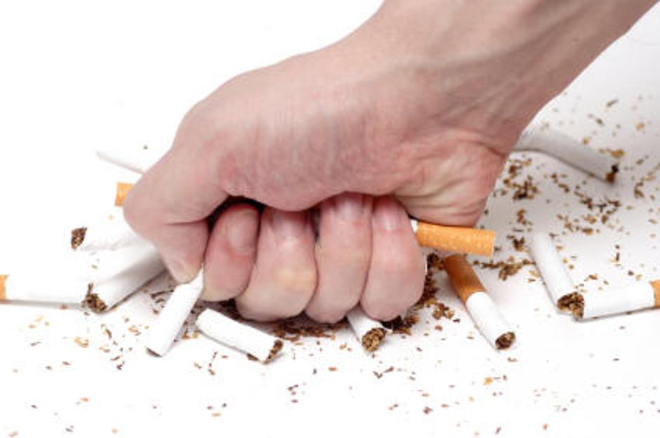 Zadnje cigarete v gostinskih lokalih so ugasnile 4. avgusta lani. | Avtor: Žurnal24 main
