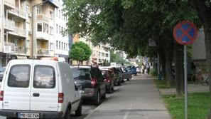 Boj za parkirno mesto je predvsem v večjih mestih marsikdaj početje, ki zahteva 