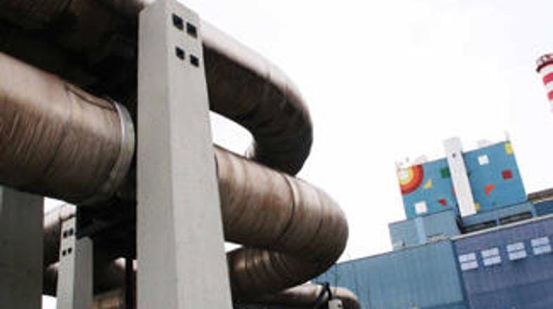 Ob koncu sezone 2007/08 so bili stroški ogrevanja na stanovanjsko enoto približn