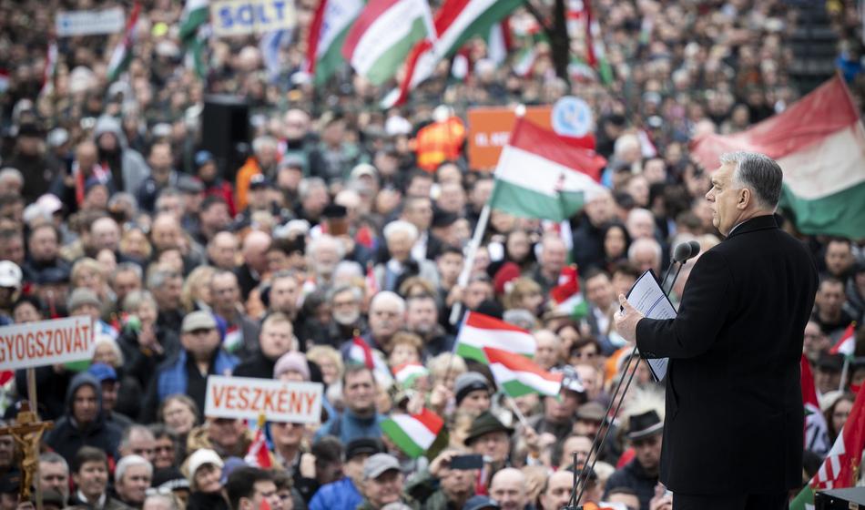 Trumpovemu najbližjemu zavezniku v Evropi so štete ure