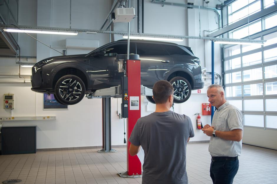 Peugeot 5008 servis | Avtor: Anže Petkovšek