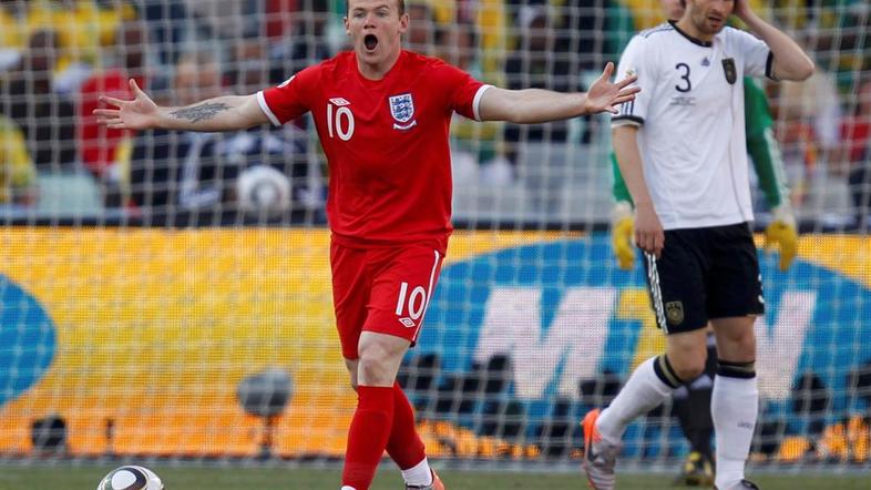 Wayne Rooney verjetno precej razmišlja o svojem ravnanju. (Foto: Reuters)