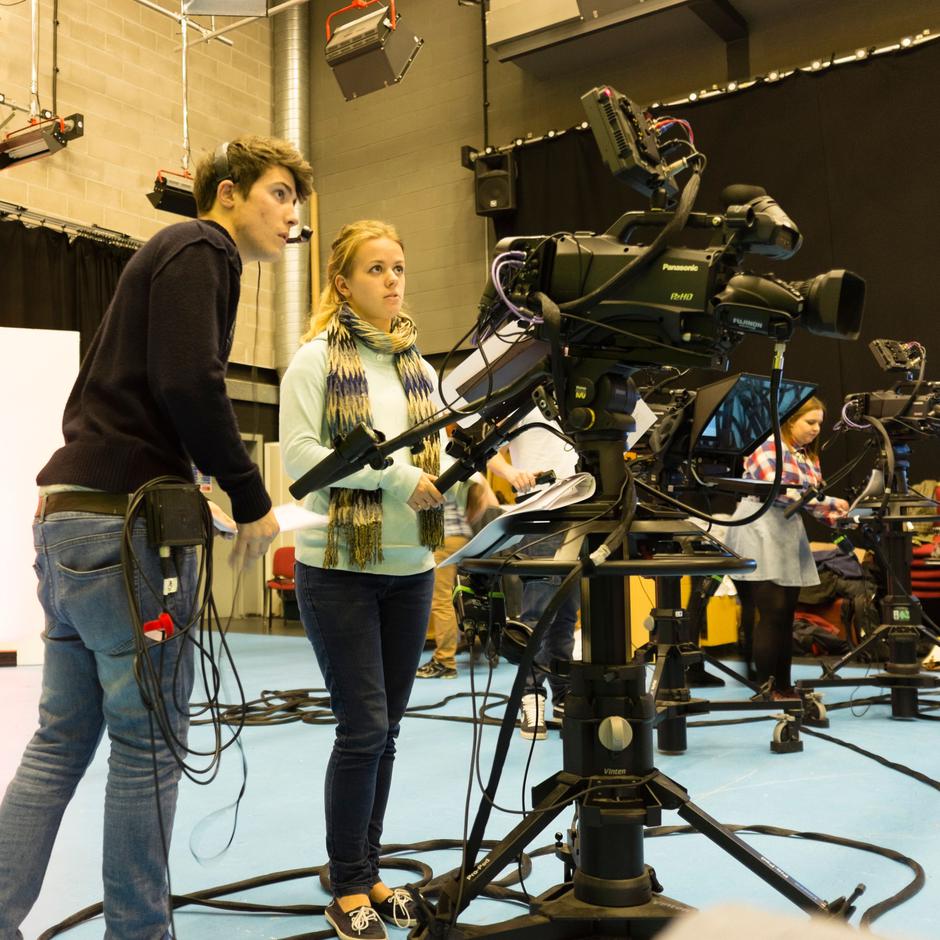 TV studio televizijski studio televizija kamere kamera | Avtor: Profimedia