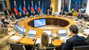 Robert Golob vlada RS