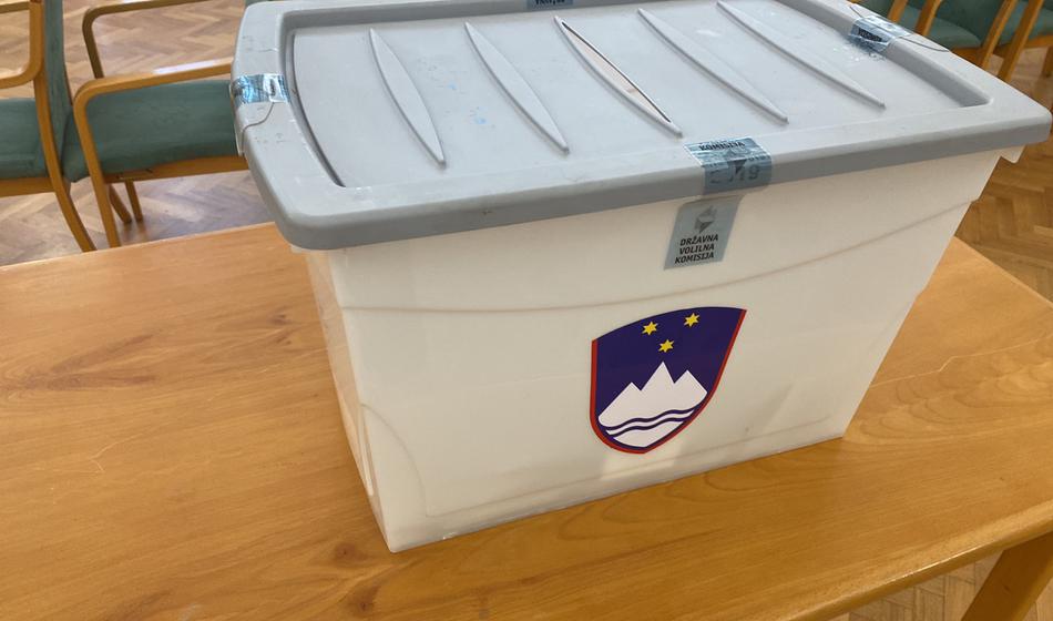 Prva dva dneva glasovalo kar toliko volilnih upravičencev