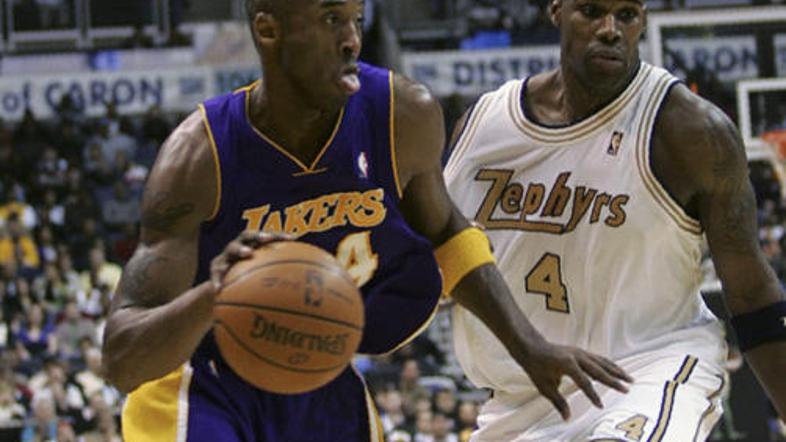 Kobe Bryant je proti Wizardsom zadel 13 prostih metov, a nato ključnega zgrešil.