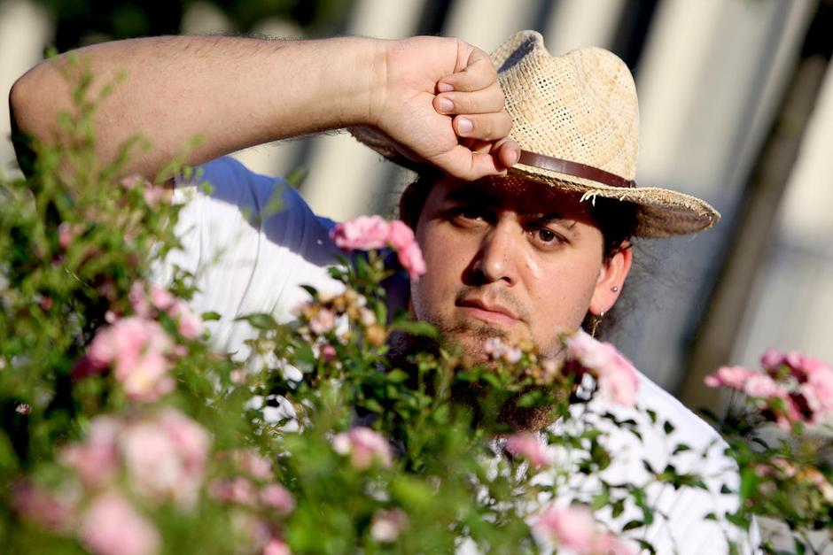 S šopkom cvetočega smeha vas bo obdaril tudi Boštjan Gorenc - Pižama. (Foto: Nik | Avtor: Žurnal24 main