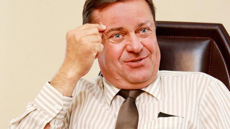 Zoran Janković ni neposredno vpet v delo nobenega kluba, a je vseeno stik pri ne