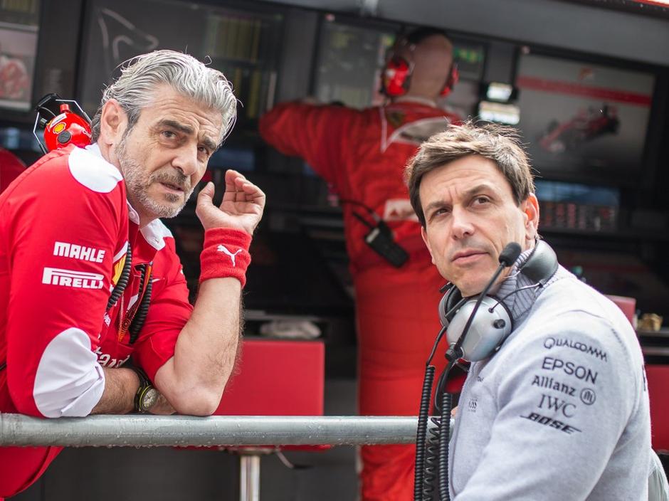 Toto Wolff in šef Ferrarija Maurizio Arrivabene | Avtor: EPA