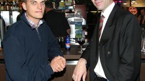 Sergej Racman (desno) odstopa od investicije podjetja X6D, ki je večinski lastni