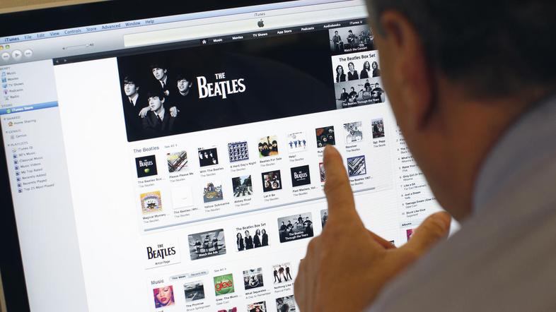 The Beatles, iTunes, Apple