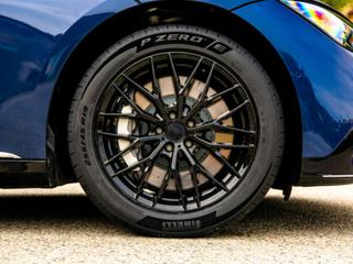 Pirelli P Zero E
