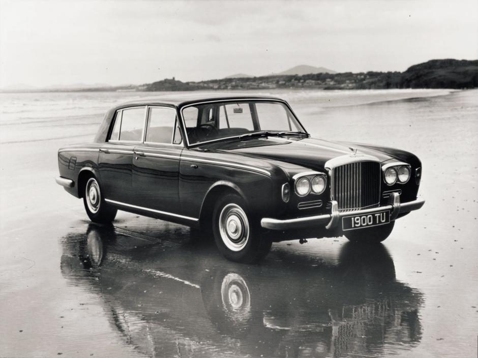 bentley 6 3/4 litre V8 | Avtor: Bentley